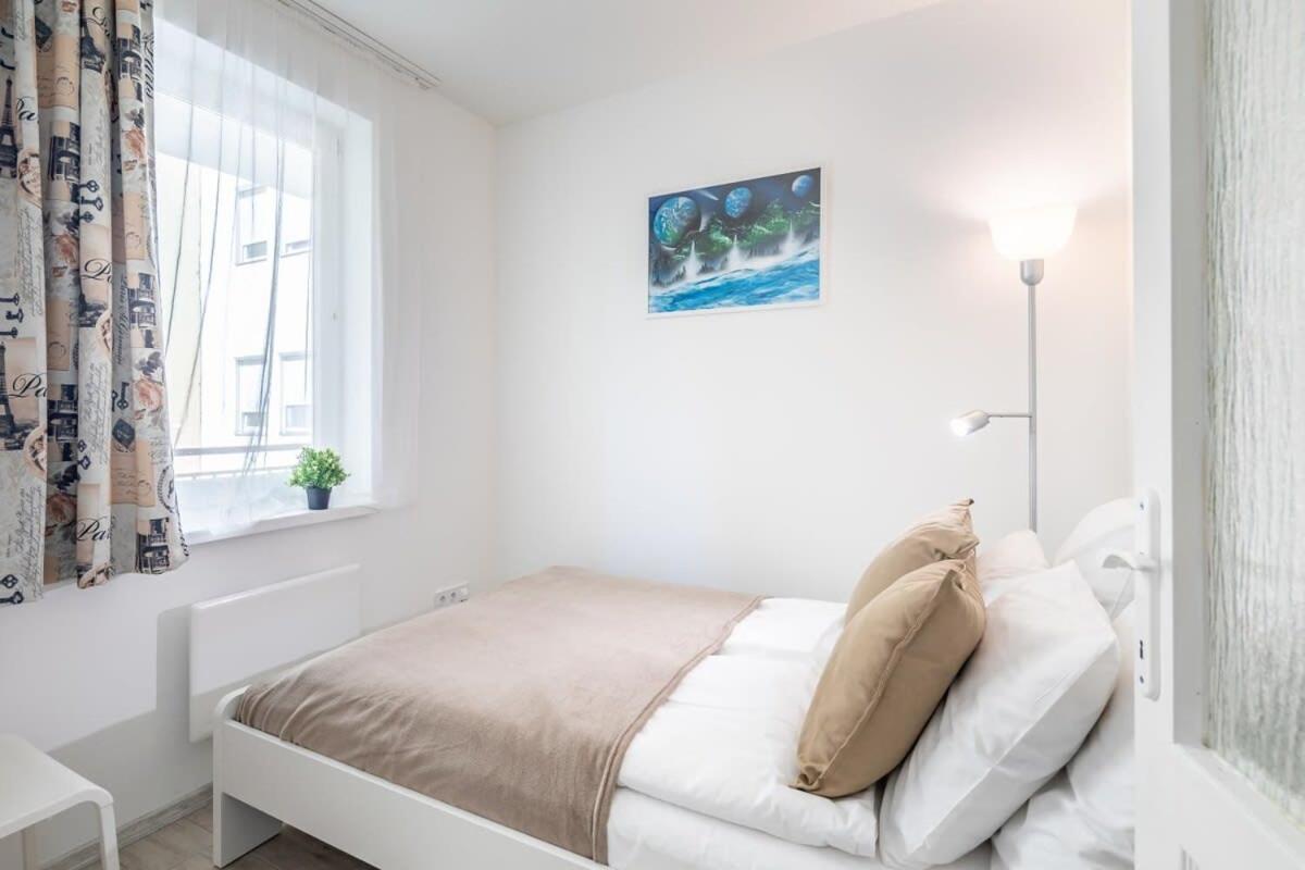 Convenient 2-Room Central Apartment ブダペスト エクステリア 写真