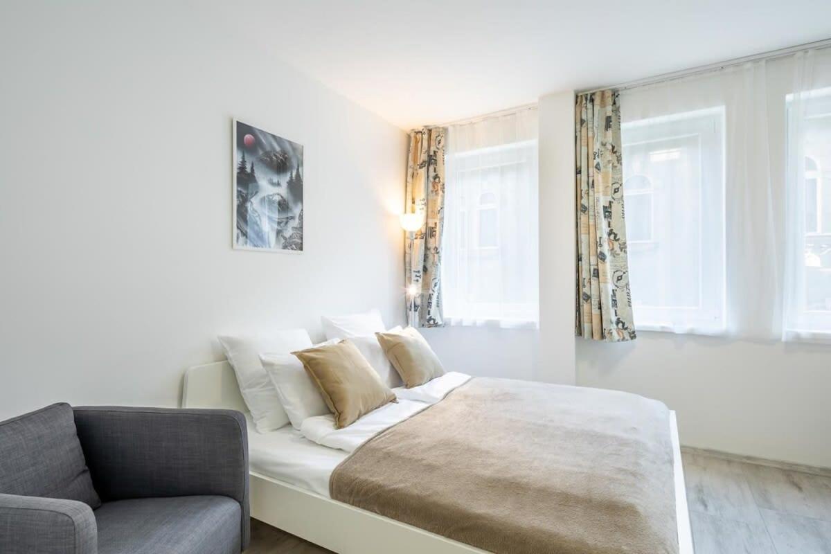 Convenient 2-Room Central Apartment ブダペスト エクステリア 写真