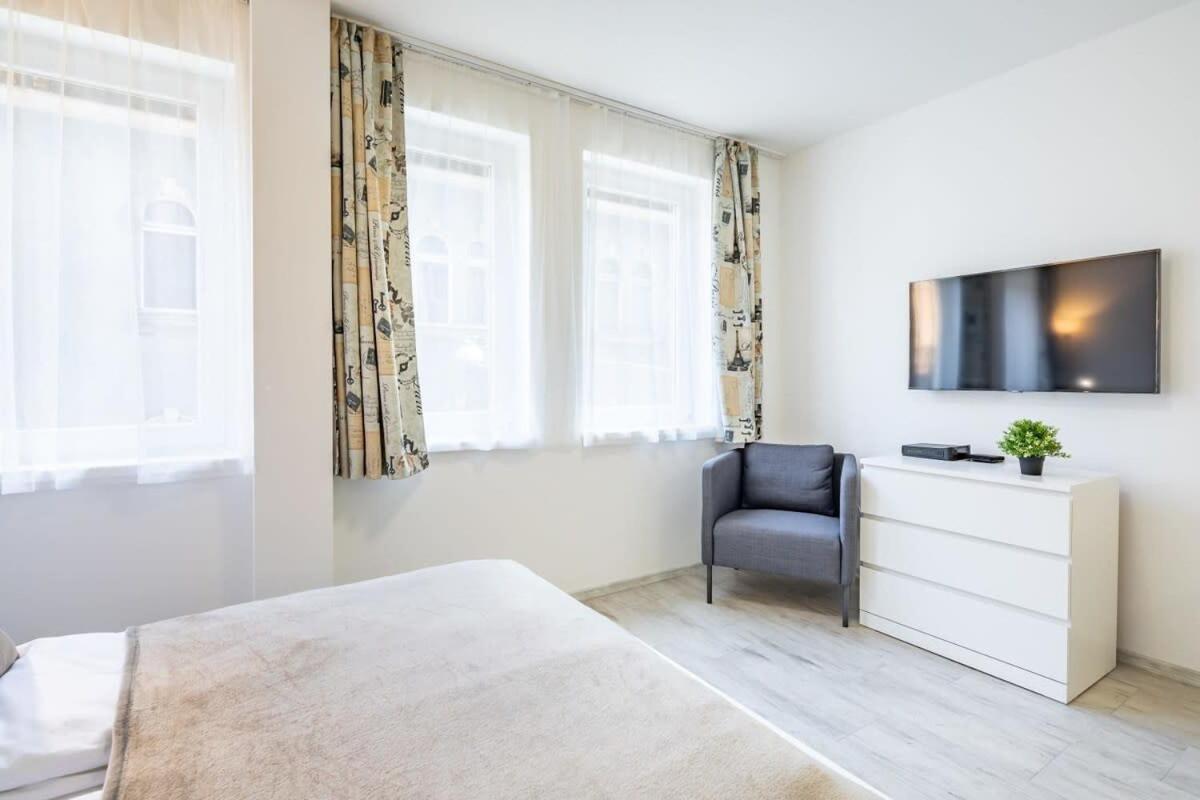 Convenient 2-Room Central Apartment ブダペスト エクステリア 写真
