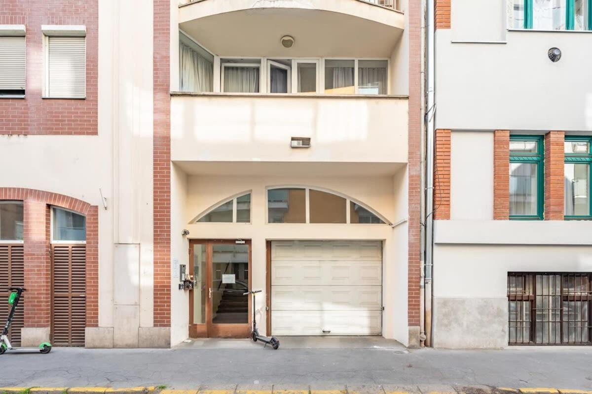 Convenient 2-Room Central Apartment ブダペスト エクステリア 写真